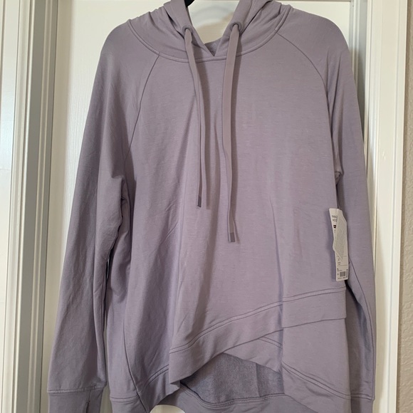 pinnacle criss cross hoodie